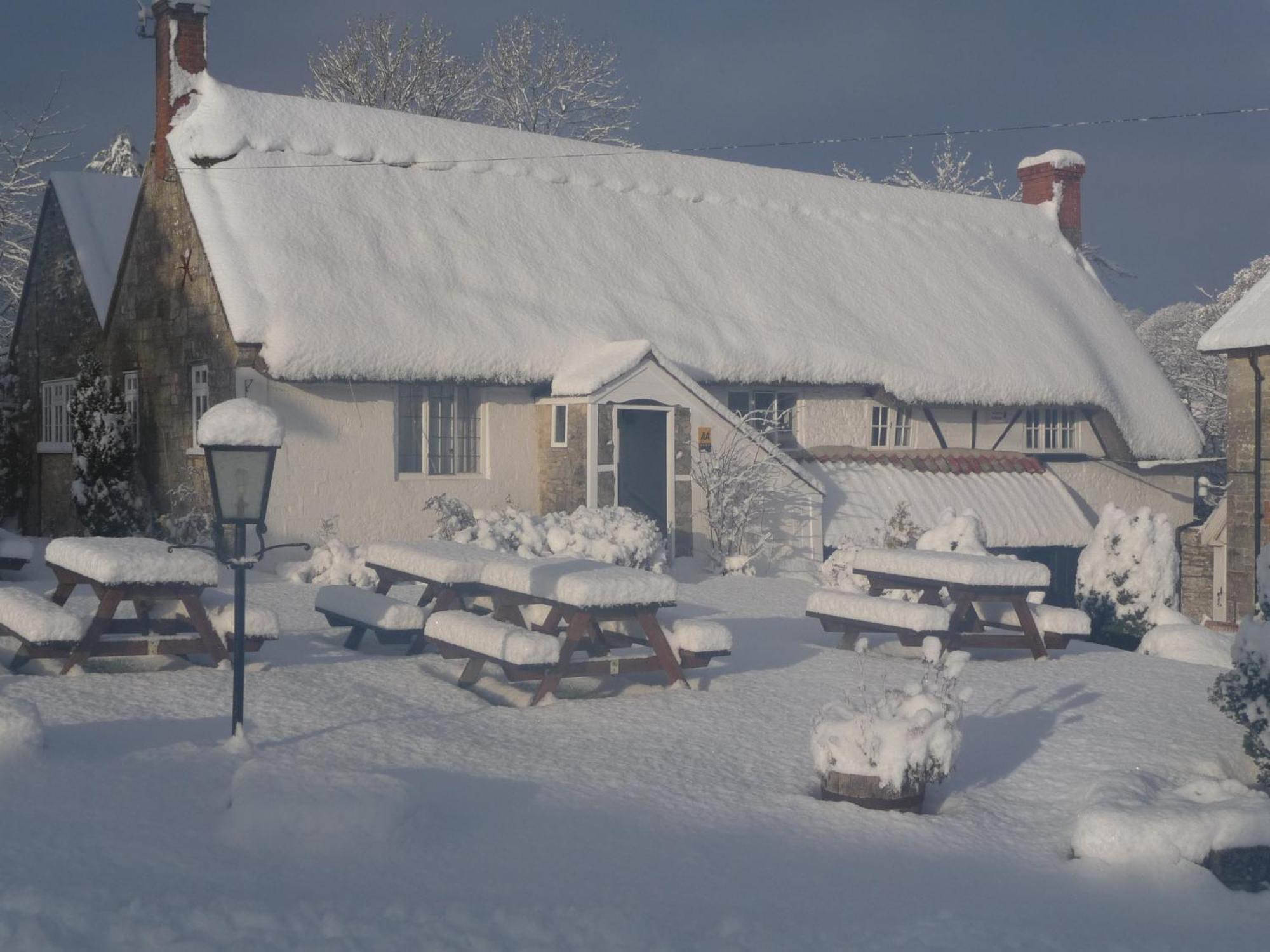 Compasses Inn Tisbury Dış mekan fotoğraf